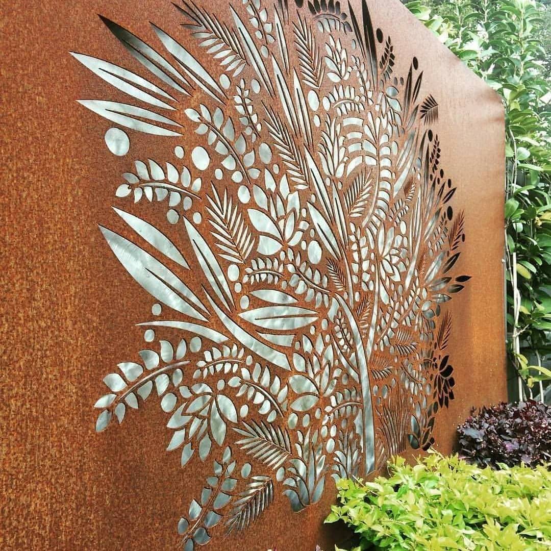 Outdoor Metal Screen