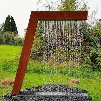 Caratteristica dell'acqua in metallo
