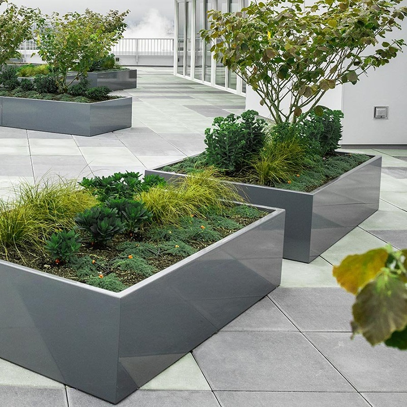 Gartenpflanzgefäße aus pulverbeschichtetem Metall