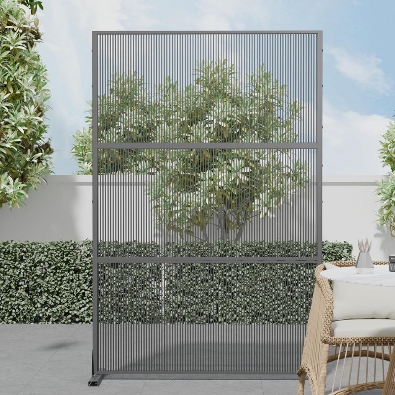Schermature per la privacy in metallo su misura