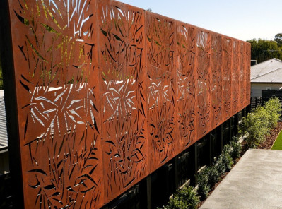 Metal Outdoor Screens