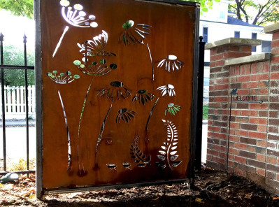 Outdoor Metal Screen